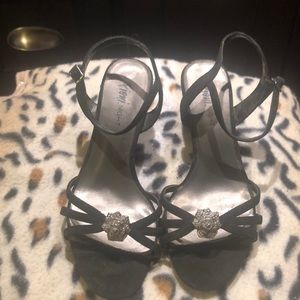 Fioni Night black suede like shoes